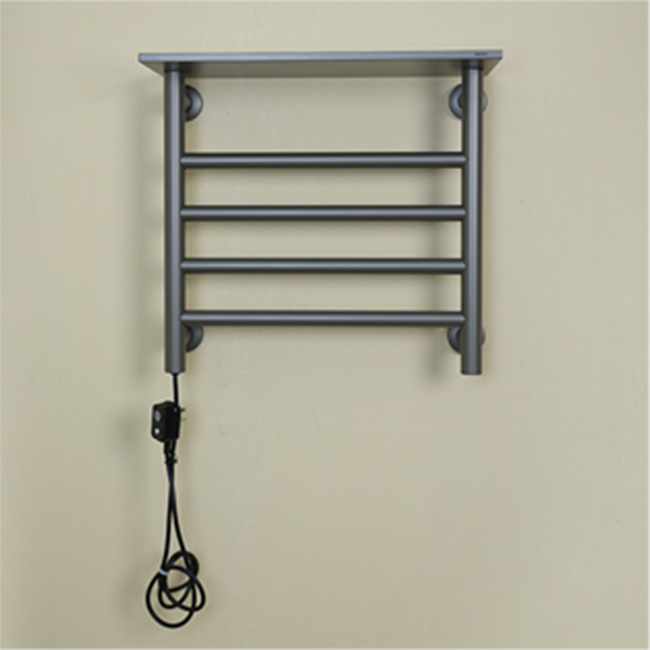 槍灰色、白色2種顏色可選。